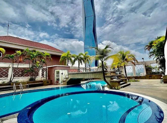 Couple Suite At Casa Mutiara 5 Mins Walk To Lrt, Jalan Alor And Bukit Bintang