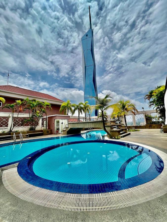 Apartamento Couple At Casa Mutiara 5 Mins Walk To Lrt, Jalan Alor And Bukit Bintang
